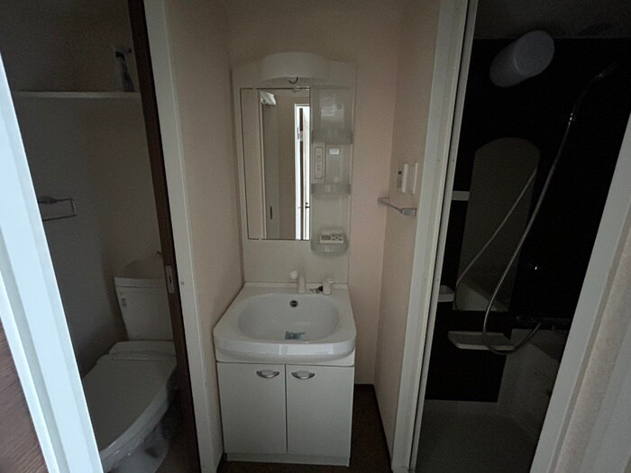 物件内観写真11　(洗面)