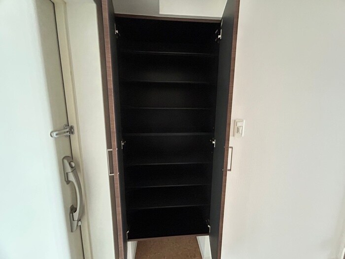 物件内観写真16　(靴箱)