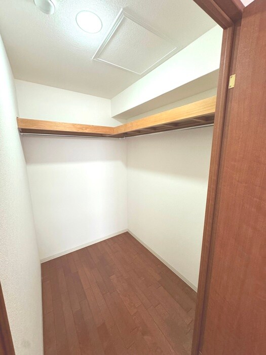 物件内観写真15　(収納)