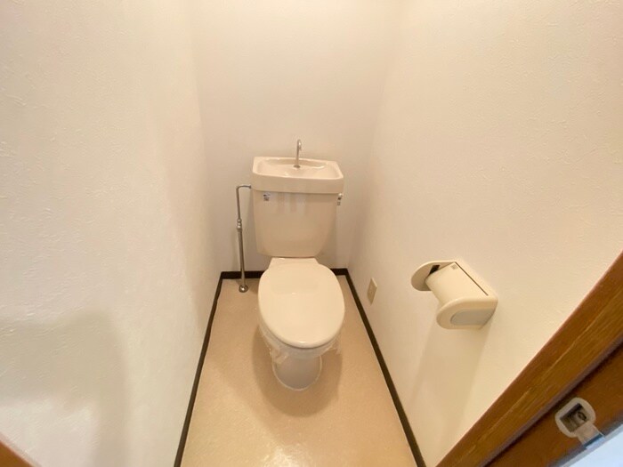 物件内観写真14　(トイレ)