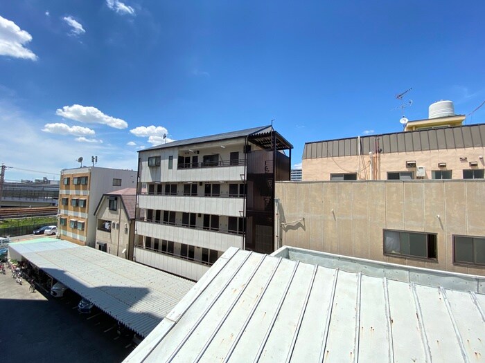 物件内観写真22　(室内からの展望)