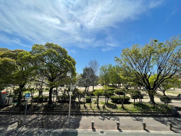 物件内観写真22　(室内からの展望)