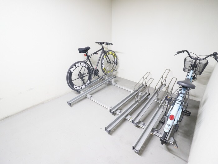 物件外観写真3　(駐輪場)