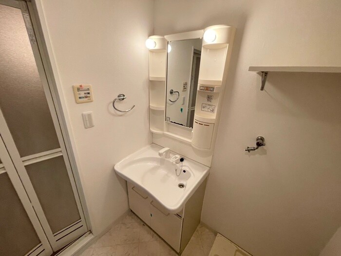 物件内観写真12　(洗面)