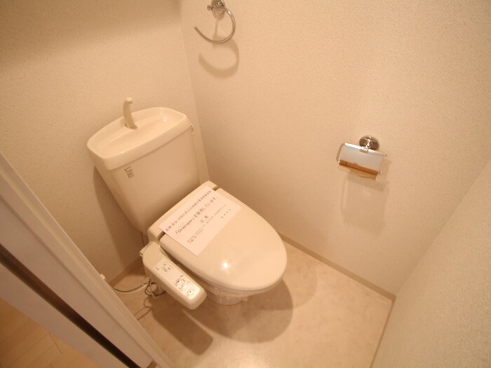 物件内観写真13　(トイレ)