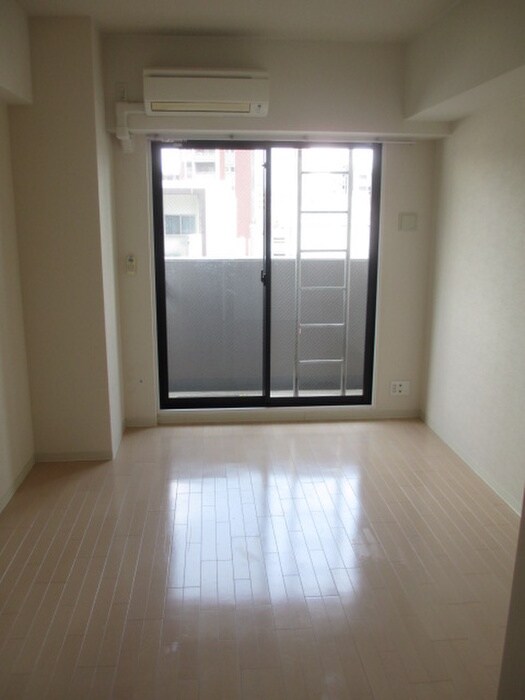 物件内観写真13　(居室)