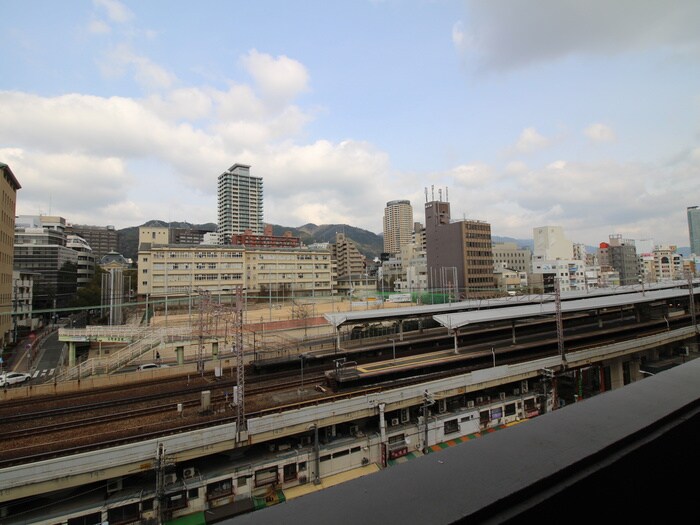 物件内観写真17　(室内からの展望)