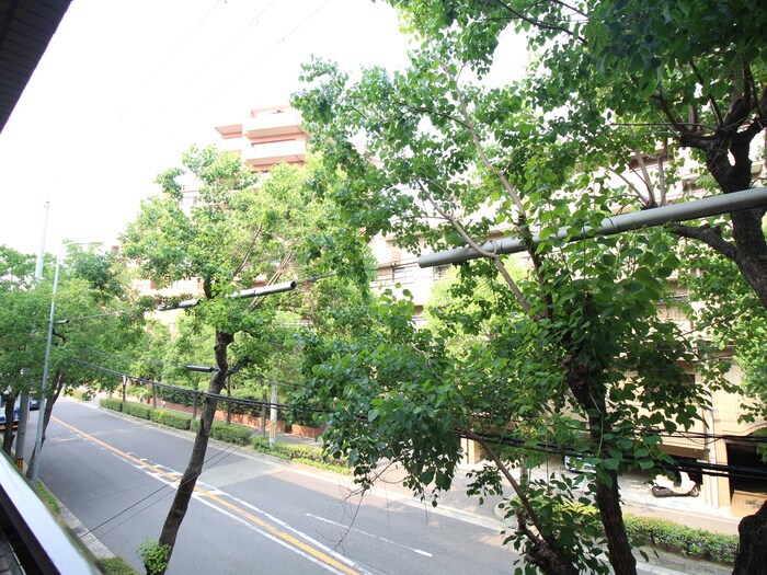 物件内観写真21　(室内からの展望)