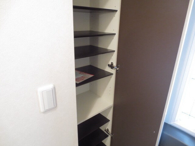 物件内観写真15　(靴箱)