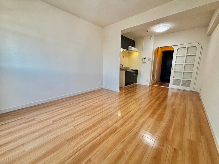 物件内観写真8　(居室)