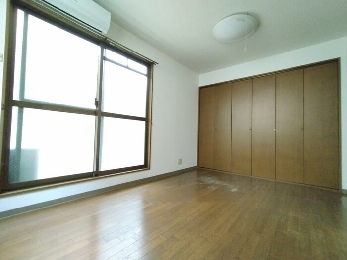 物件内観写真21　(居室)