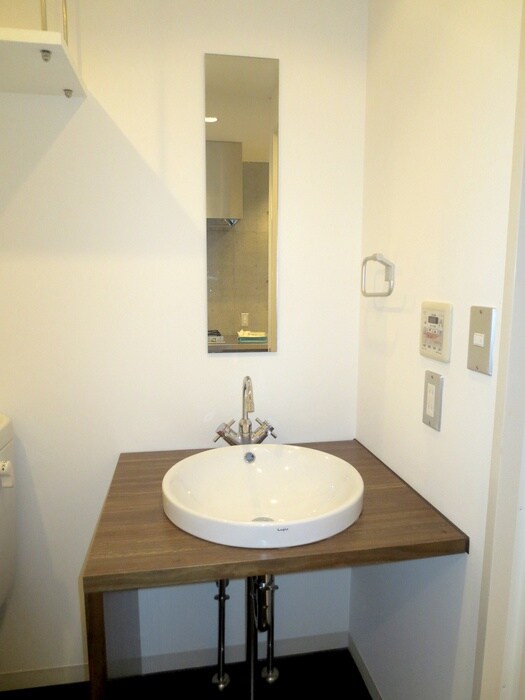 物件内観写真8　(洗面)