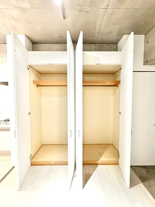 物件内観写真12　(収納)