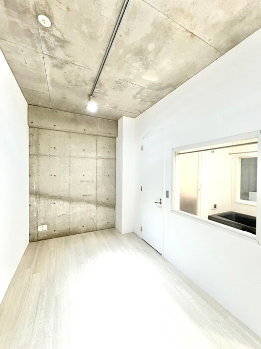 物件内観写真14　(廊下)