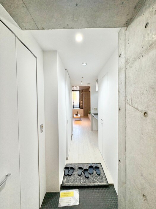 物件内観写真14　(廊下)
