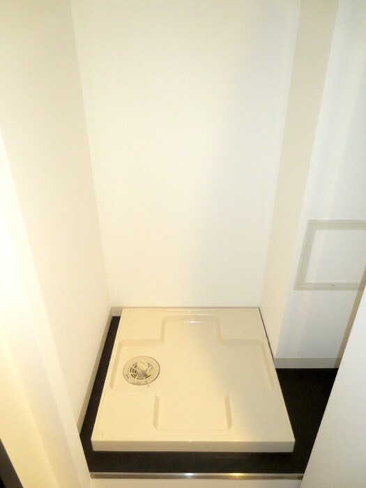 物件内観写真15　(洗濯機置場)