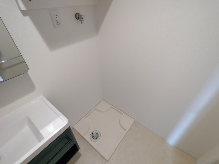 物件内観写真12　(洗濯機置場)