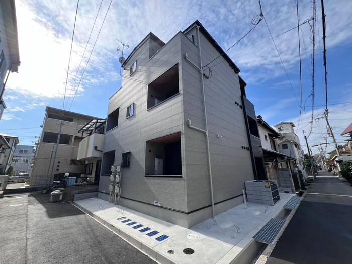 物件外観写真1　(外観写真)