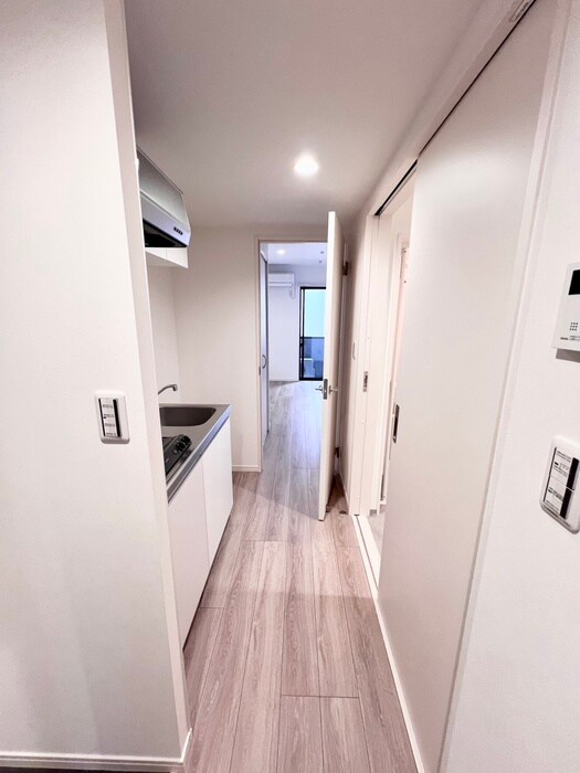 物件内観写真18　(廊下)