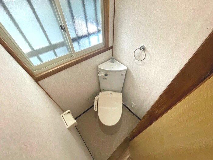 物件内観写真13　(トイレ)