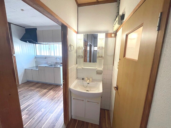 物件内観写真14　(洗面)