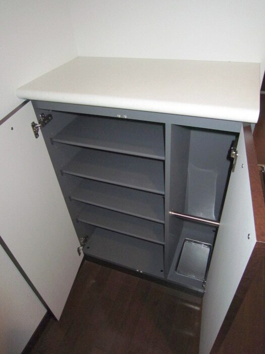 物件内観写真15　(靴箱)