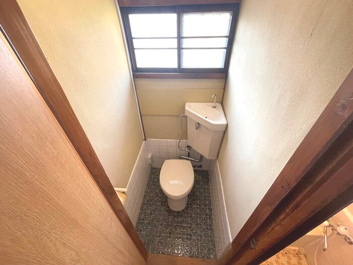 物件内観写真16　(トイレ)