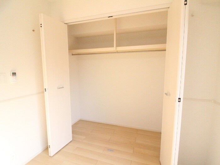 物件内観写真18　(収納)