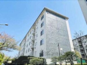 藤阪ハイツＡ‐７棟（501）外観写真