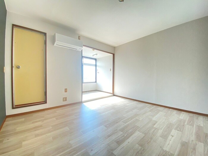 物件内観写真7　(居室)