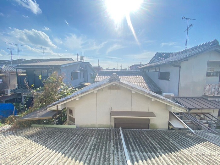 物件内観写真19　(室内からの展望)