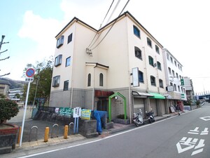 パークサイド野崎外観写真