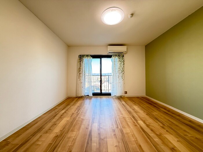 物件内観写真7　(居室)