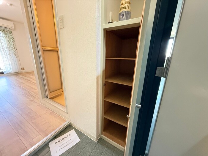 物件内観写真17　(靴箱)