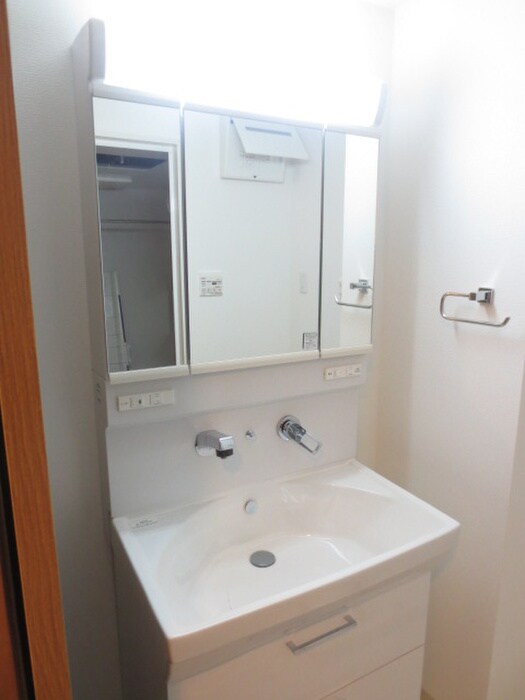 物件内観写真16　(洗面)