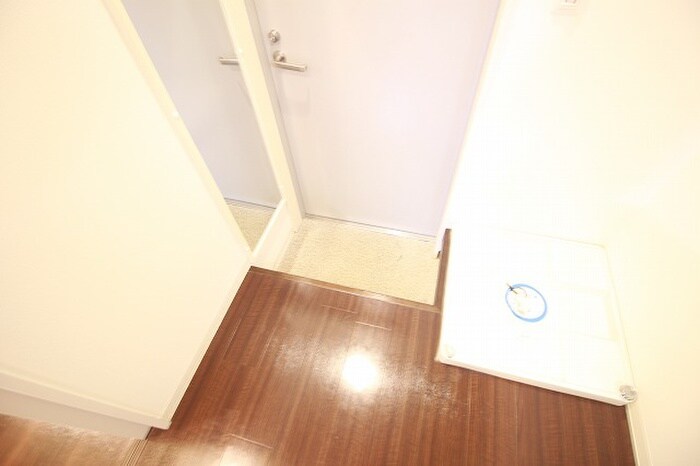 物件内観写真7　(玄関)