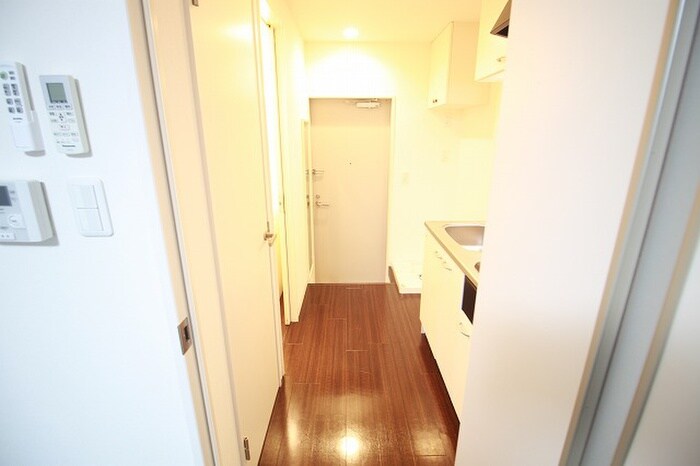 物件内観写真20　(廊下)