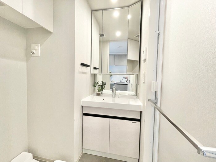 物件内観写真10　(洗面)