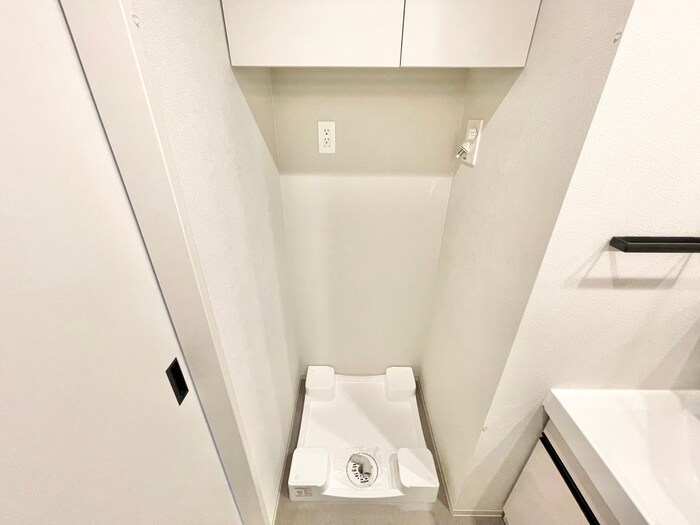 物件内観写真11　(洗濯機置場)