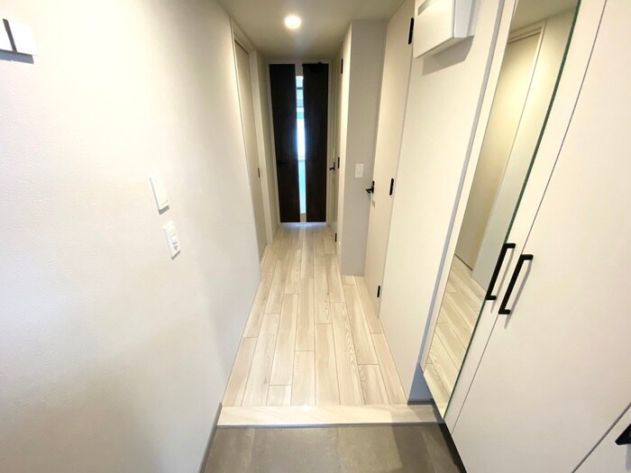 物件内観写真20　(廊下)