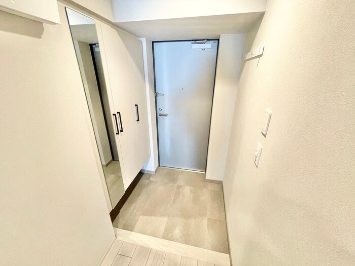 物件内観写真20　(玄関)