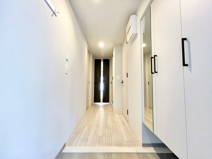物件内観写真21　(廊下)