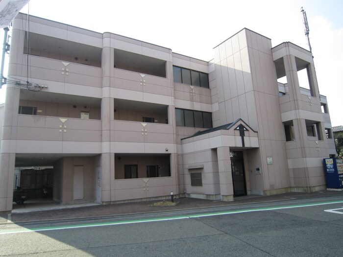 物件外観写真2　(外観写真)