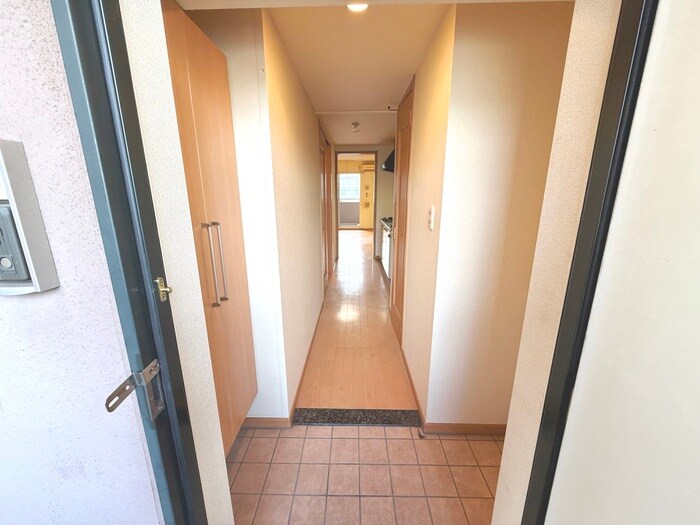 物件内観写真22　(玄関)