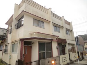 満願寺4-9テラスハウス(中)外観写真