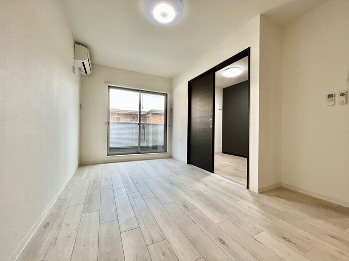 物件内観写真13　(居室)