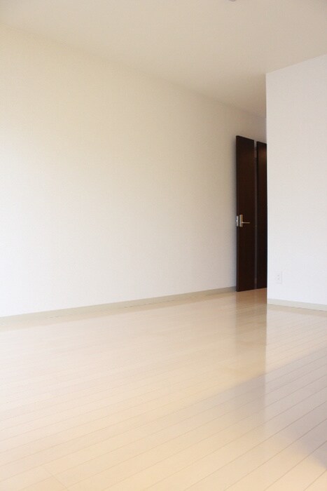 物件内観写真19　(居室)