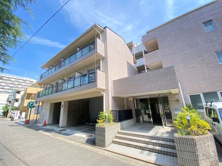 ハウゼ公園前外観写真