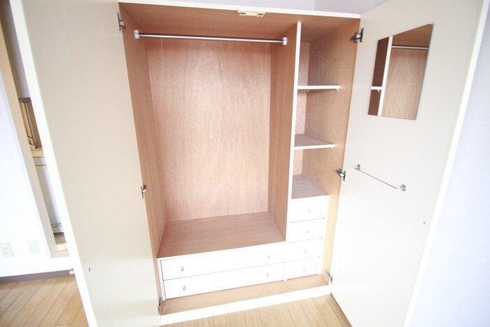 物件内観写真10　(収納)