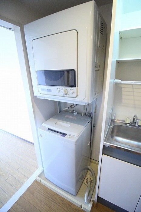 物件内観写真13　(洗濯機置場)